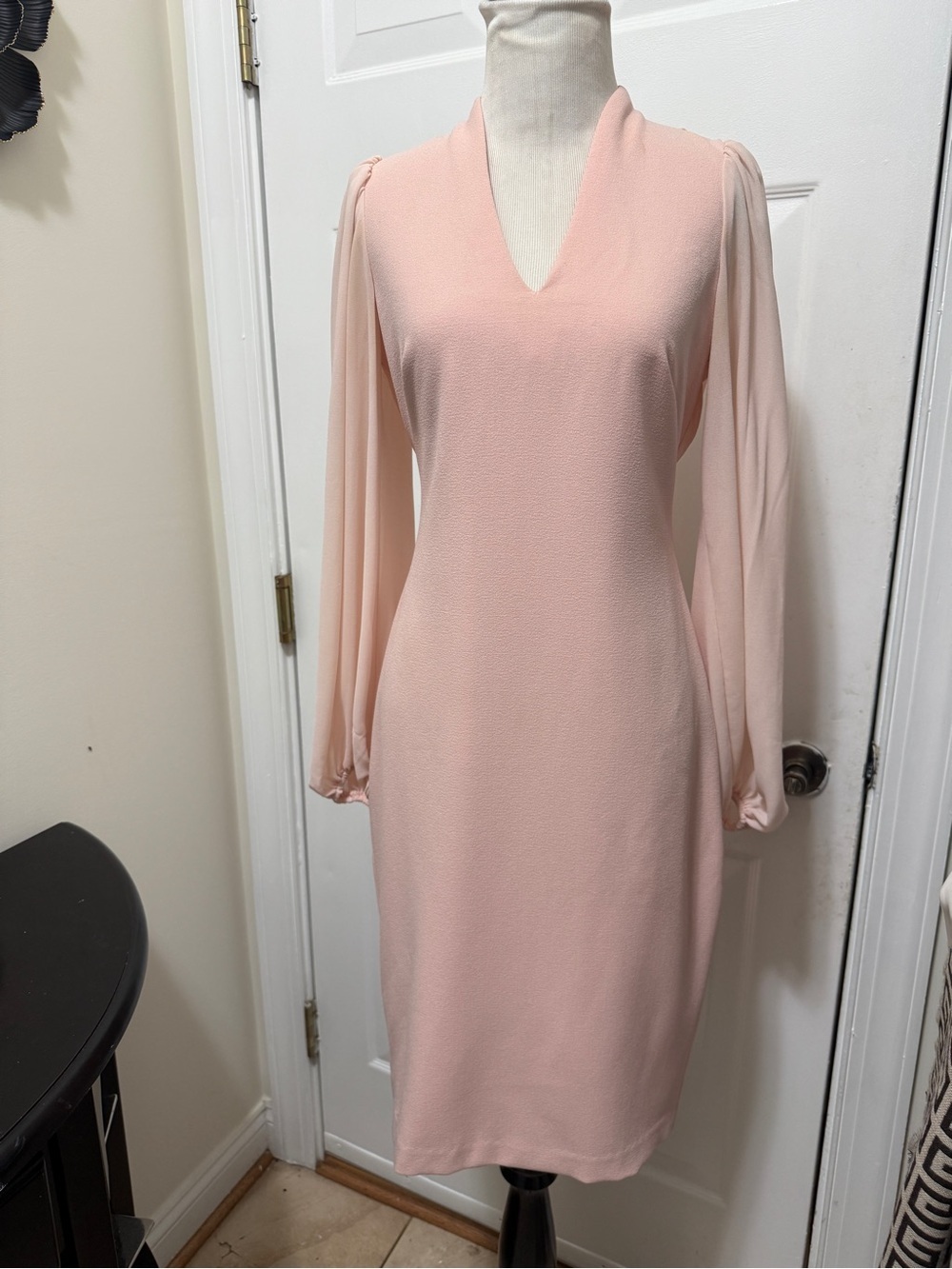 Vince Camuto elegant and adorable blush pink V-neck lon-sleeve dress. Worn once.
